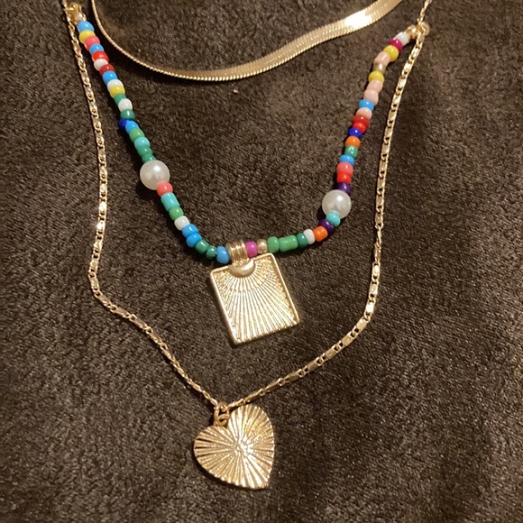 NWT⭐️ARDENE 💫3 In 1 Necklace with Beads and Pendants - Picture 2 of 5